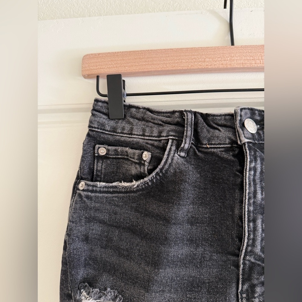 Zara Black Denim High Waisted Shorts Size 6 - Picture 2 of 5